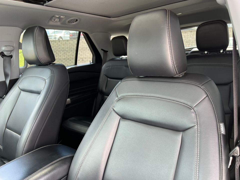 2023 Ford Explorer XLT - Photo 14