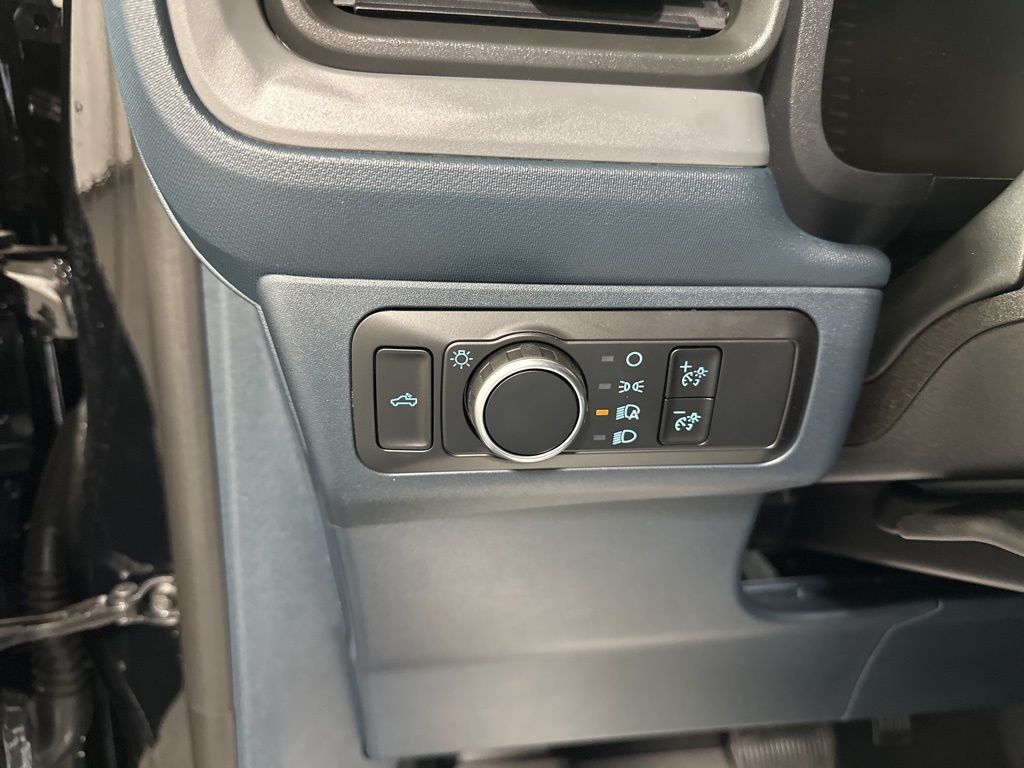 2025 Ford Maverick XLT - Photo 17