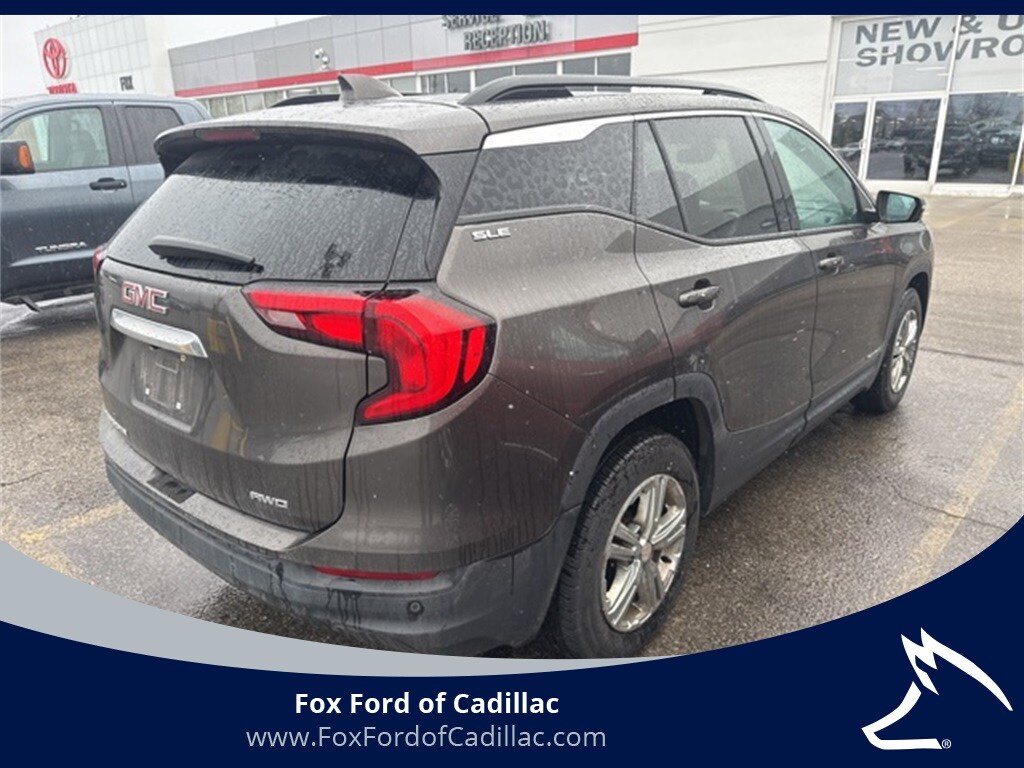 2020 Gmc Terrain SLE photo 3