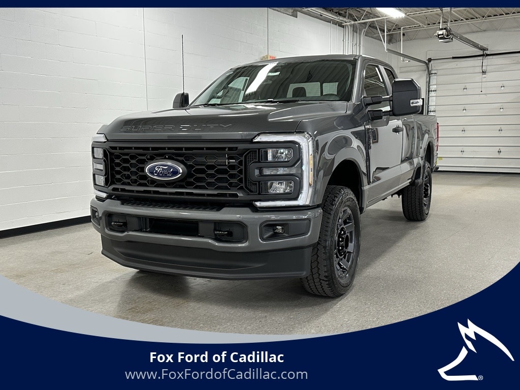 2026 Ford F-350 Super Duty XL's photo