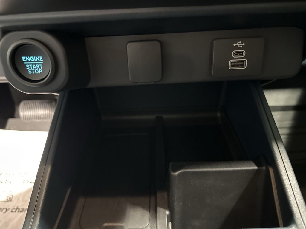 2025 Ford Maverick XLT - Photo 23