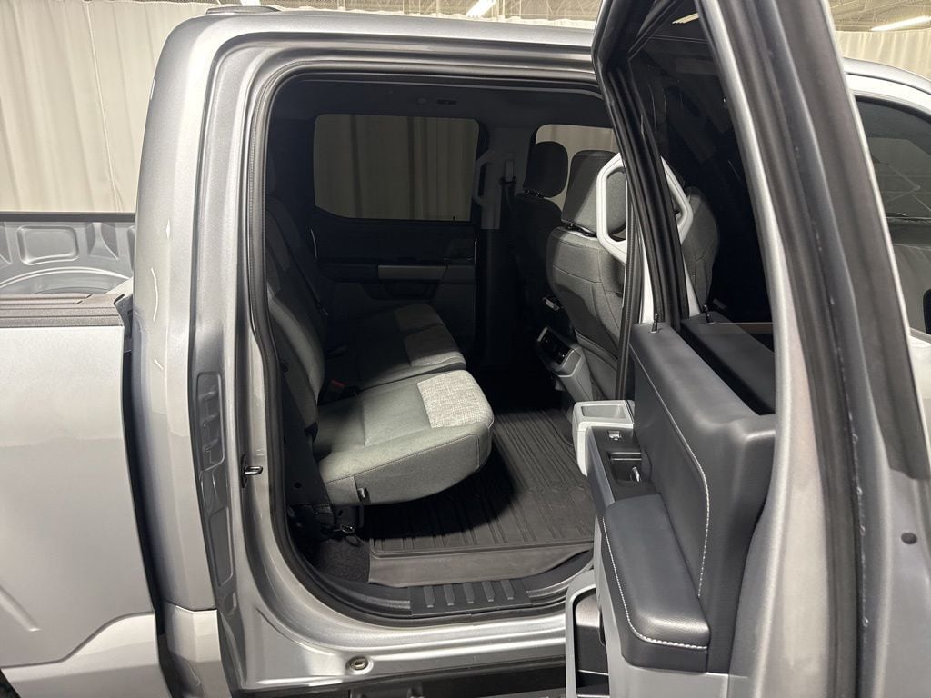 2023 Ford F-150 XLT - Photo 18