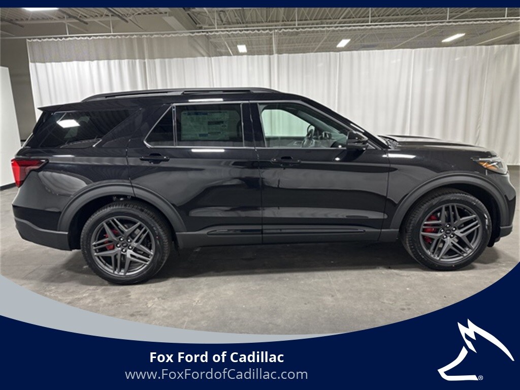 2026 Ford Explorer ST photo 4