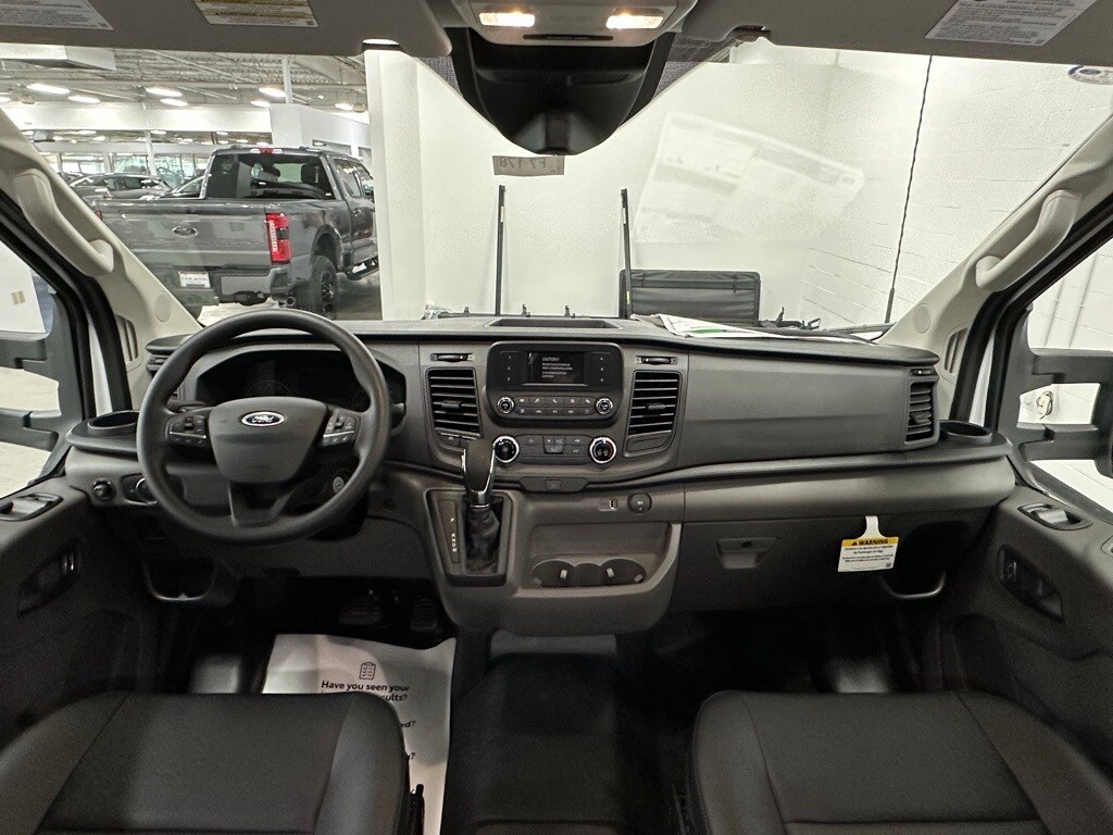 2025 Ford Transit photo 4