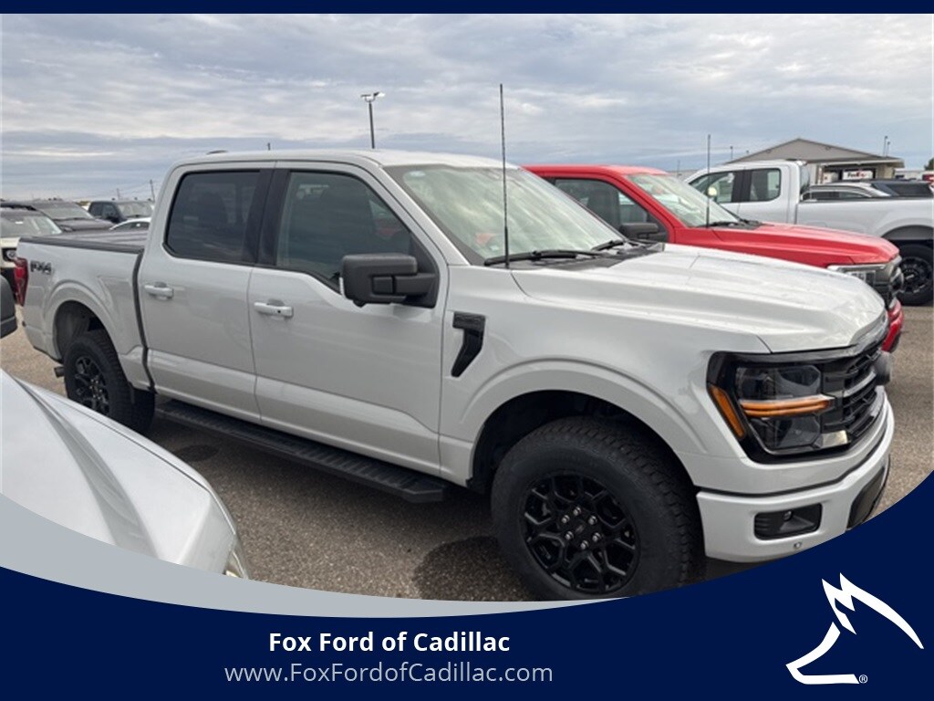 2024 Ford F-150 XLT photo 2