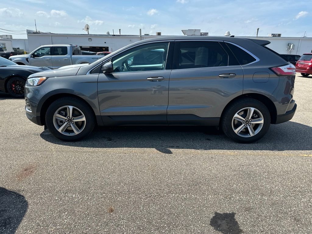 Used 2024 Ford Edge SEL SUV