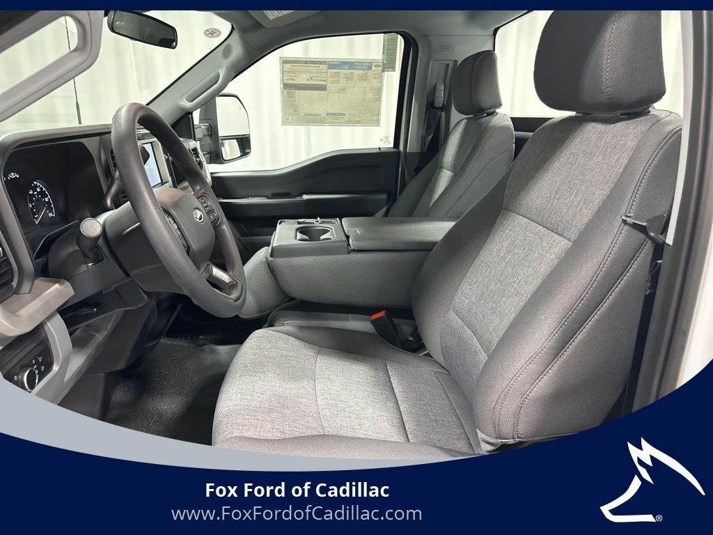 2025 Ford F-250 Super Duty XL - Photo 16