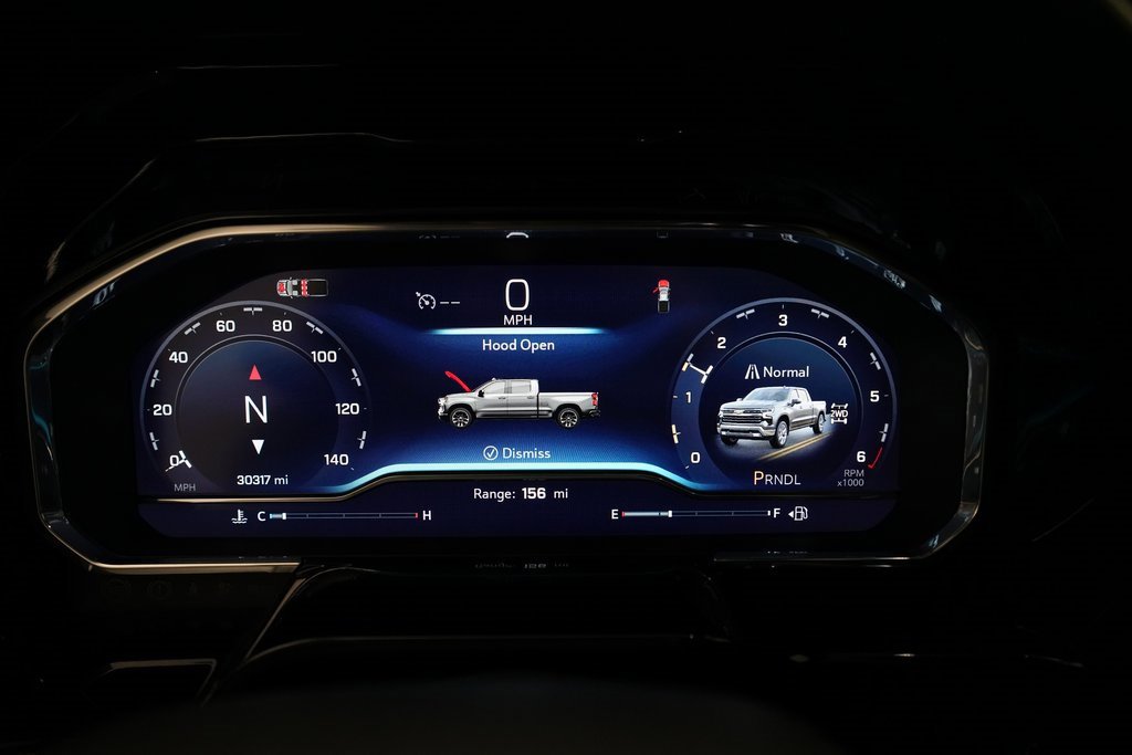 2024 Chevrolet Silverado 1500 LT photo 2