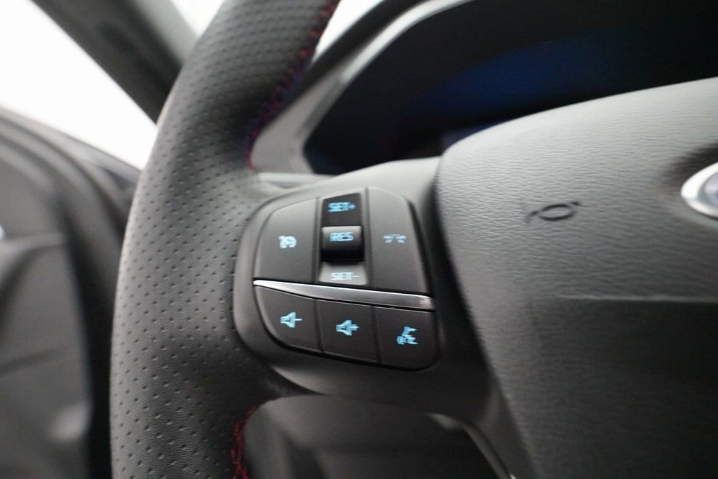 2025 Ford Escape ST-Line - Photo 17