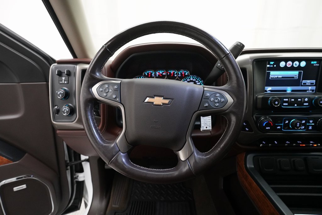 2018 Chevrolet Silverado 1500 High Country photo 4