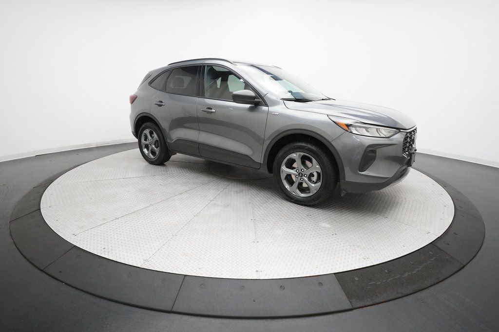 2025 Ford Escape ST-Line - Photo 13