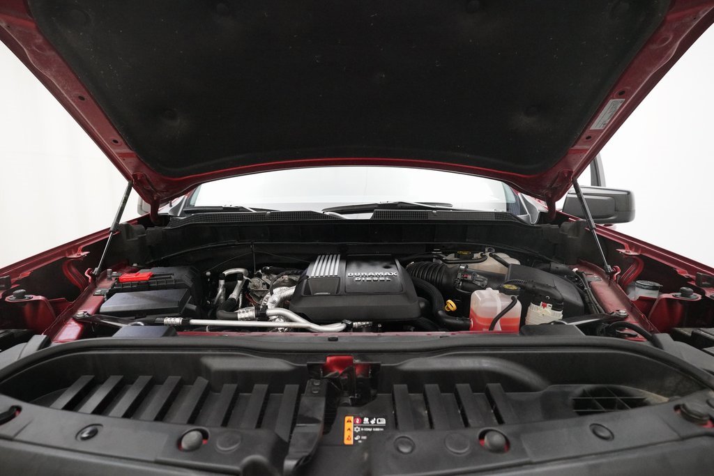 2023 Chevrolet Silverado 1500 RST photo 2