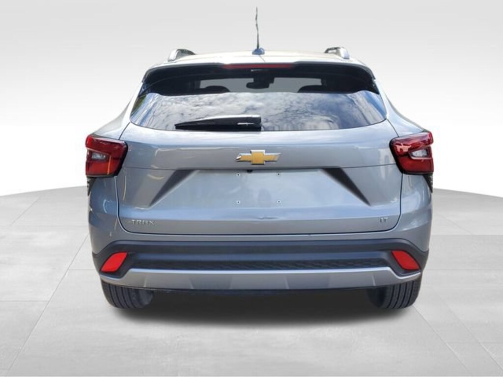 Used 2024 Chevrolet Trax LT SUV