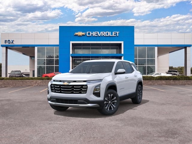2027 Chevrolet Equinox LT - Photo 8
