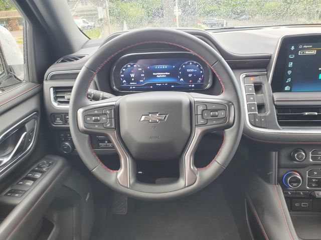 2024 Chevrolet Suburban RST - Photo 18