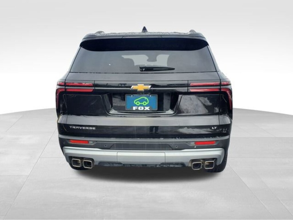 Used 2024 Chevrolet Traverse LT SUV