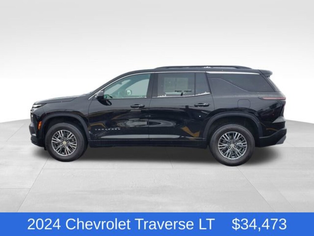 Used 2024 Chevrolet Traverse LT SUV