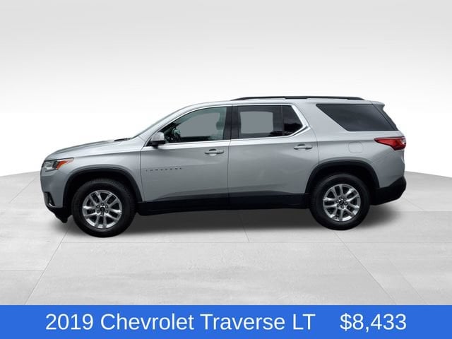 Used 2019 Chevrolet Traverse 1LT with VIN 1GNERGKW8KJ188437 for sale in Rochester Hills, MI