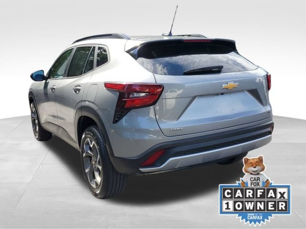 Used 2024 Chevrolet Trax LT SUV