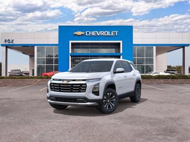 2027 Chevrolet Equinox LT - Photo 8