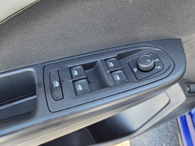 2022 Volkswagen Taos SE - Photo 18