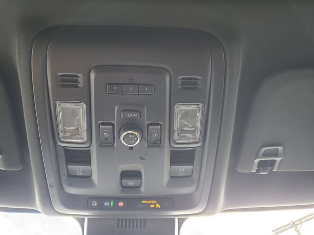2024 Chevrolet Suburban RST - Photo 37