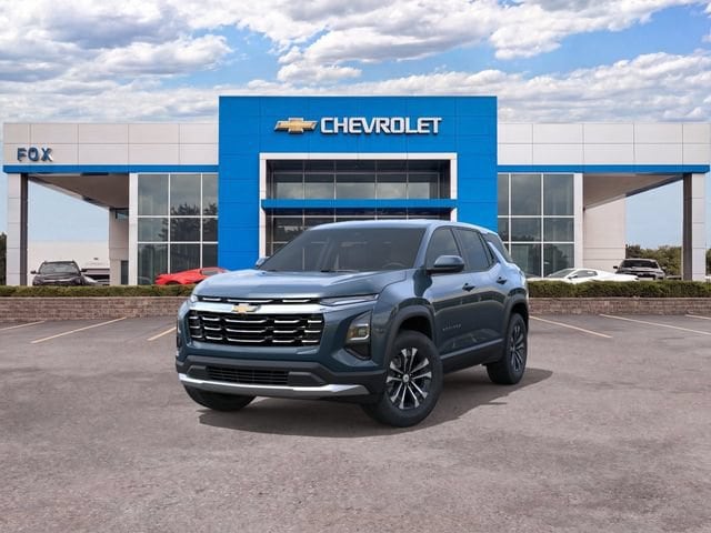2027 Chevrolet Equinox LT - Photo 8