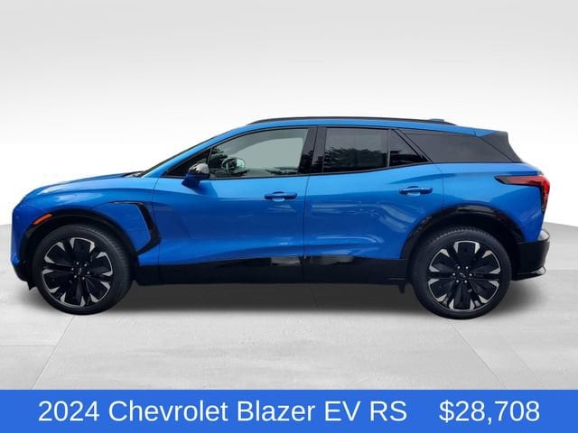 Used 2024 Chevrolet Blazer EV RS with VIN 3GNKDCRJ2RS212714 for sale in Rochester Hills, MI