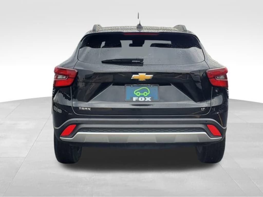 Used 2025 Chevrolet Trax LT SUV