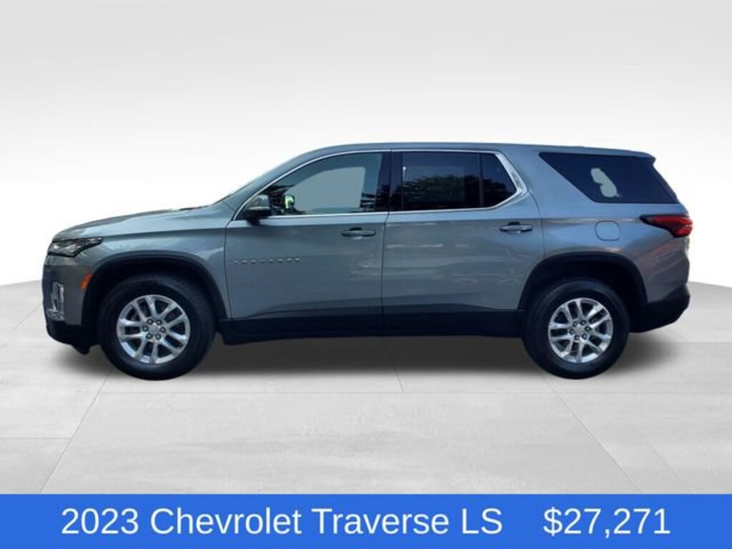 Used 2023 Chevrolet Traverse LS SUV