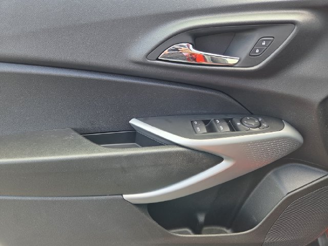 2024 Chevrolet Trax RS - Photo 17