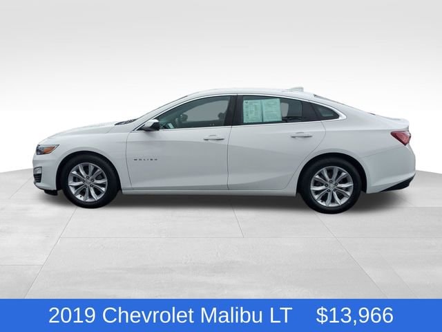 2019 Chevrolet Malibu 1LT - Photo 2