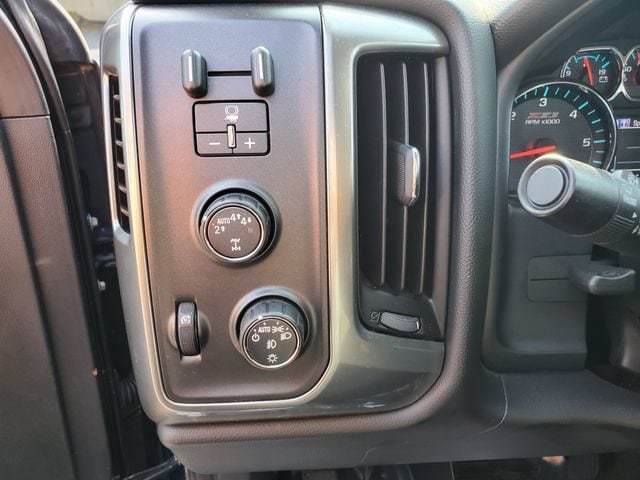 2017 Chevrolet Silverado 1500 LT Z71 - Photo 23