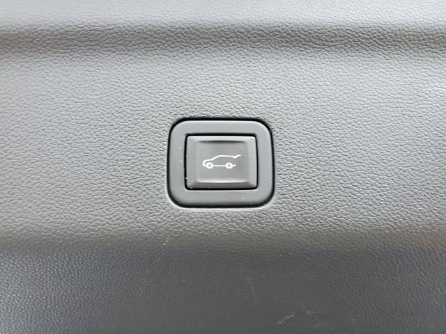 2024 Chevrolet Suburban RST - Photo 13