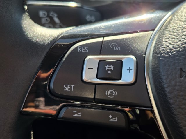 2020 Volkswagen Tiguan SEL - Photo 24