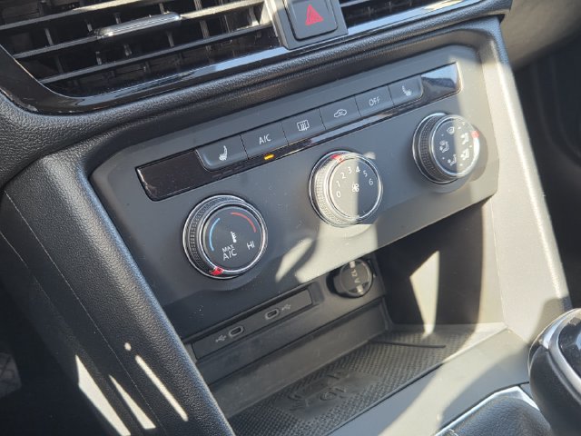 2022 Volkswagen Taos SE - Photo 29
