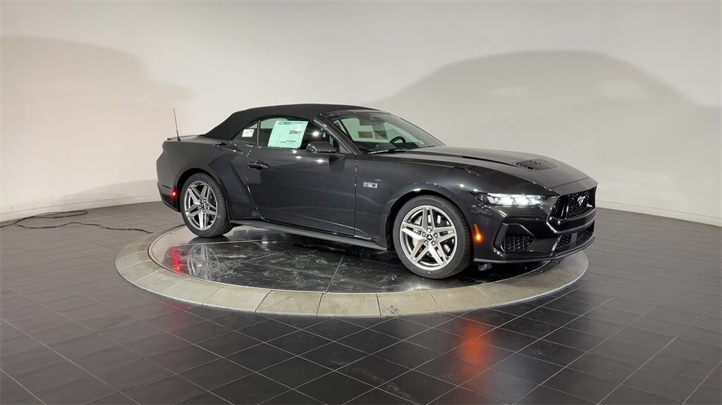 Used 2024 Ford Mustang For Sale at Fox Motors VIN 1FAGP8FFXR5116879