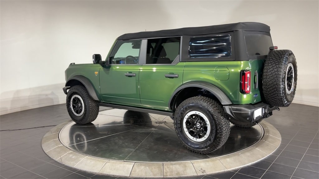 Used 2022 Ford Bronco 4-Door Badlands with VIN 1FMEE5DP9NLA89371 for sale in Chicago, IL