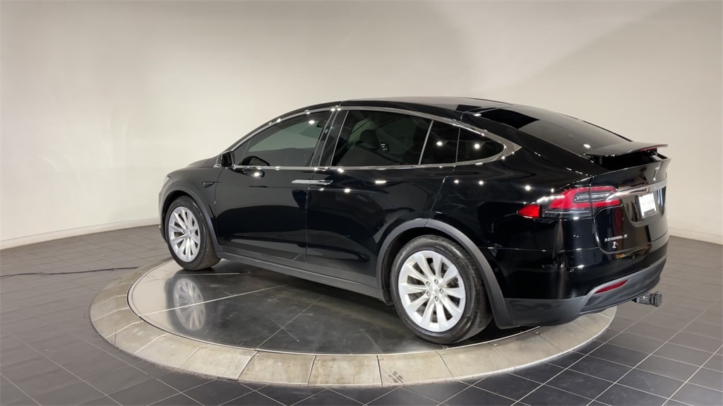 Used 2017 Tesla Model X 100D with VIN 5YJXCDE21HF051270 for sale in Chicago, IL