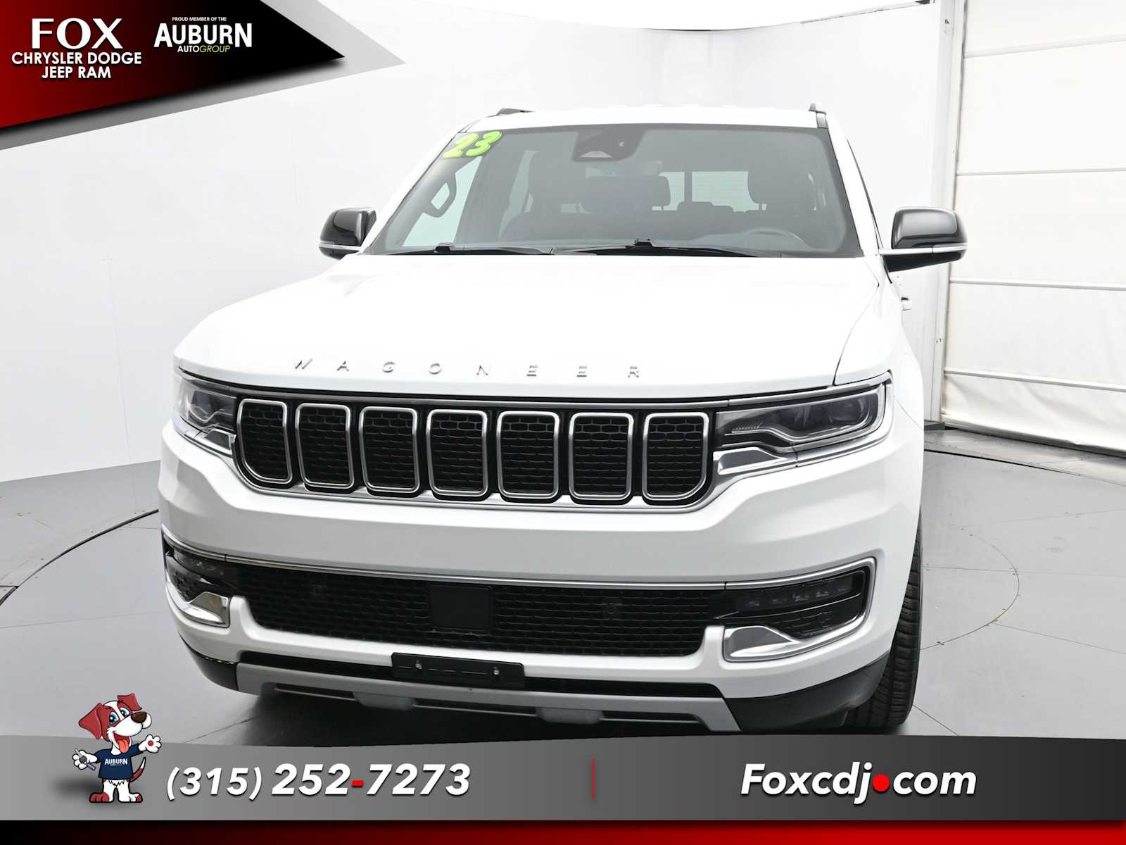 2023 Jeep Wagoneer L Series II photo 2