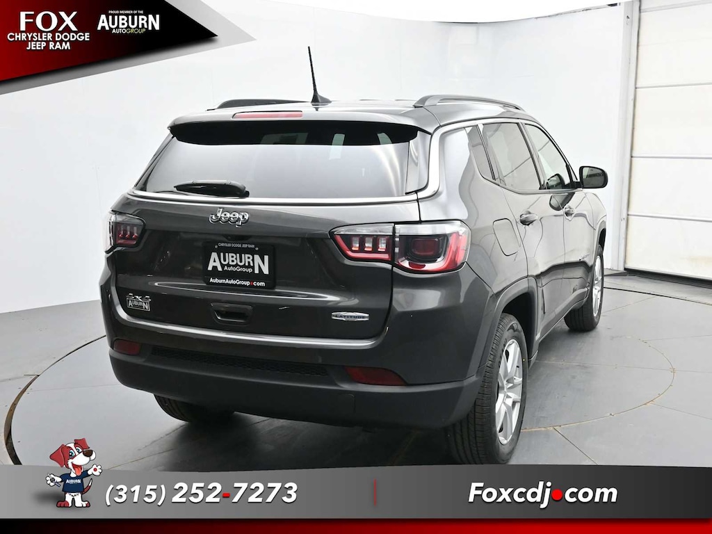 Used 2022 Jeep Compass Latitude SUV