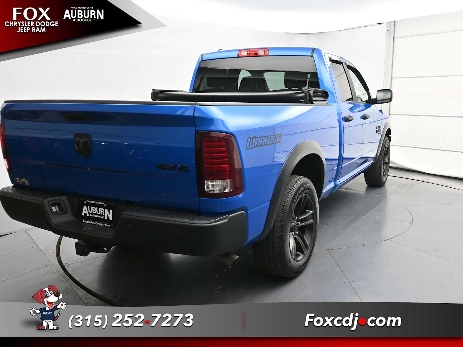 2022 Ram 1500 Classic SLT photo 4