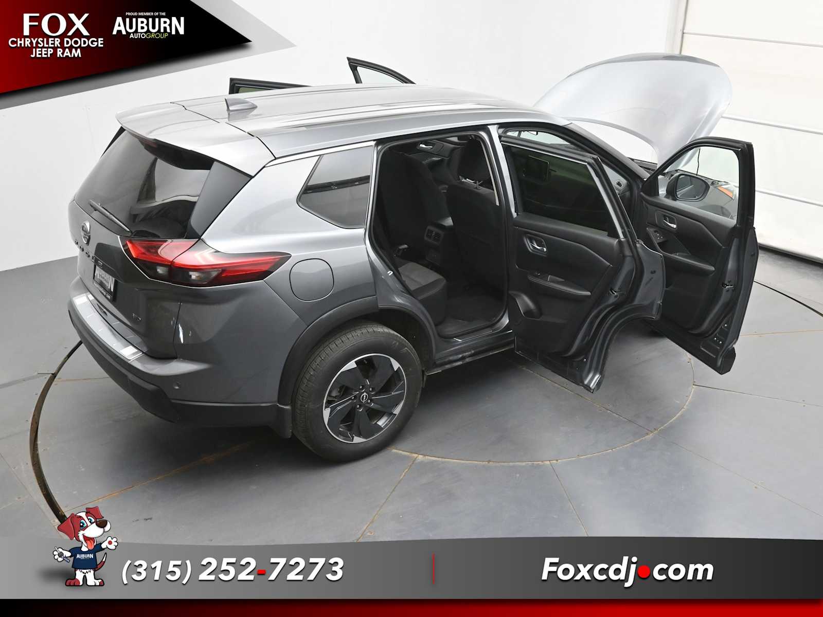 2025 Nissan Rogue SV - Photo 41