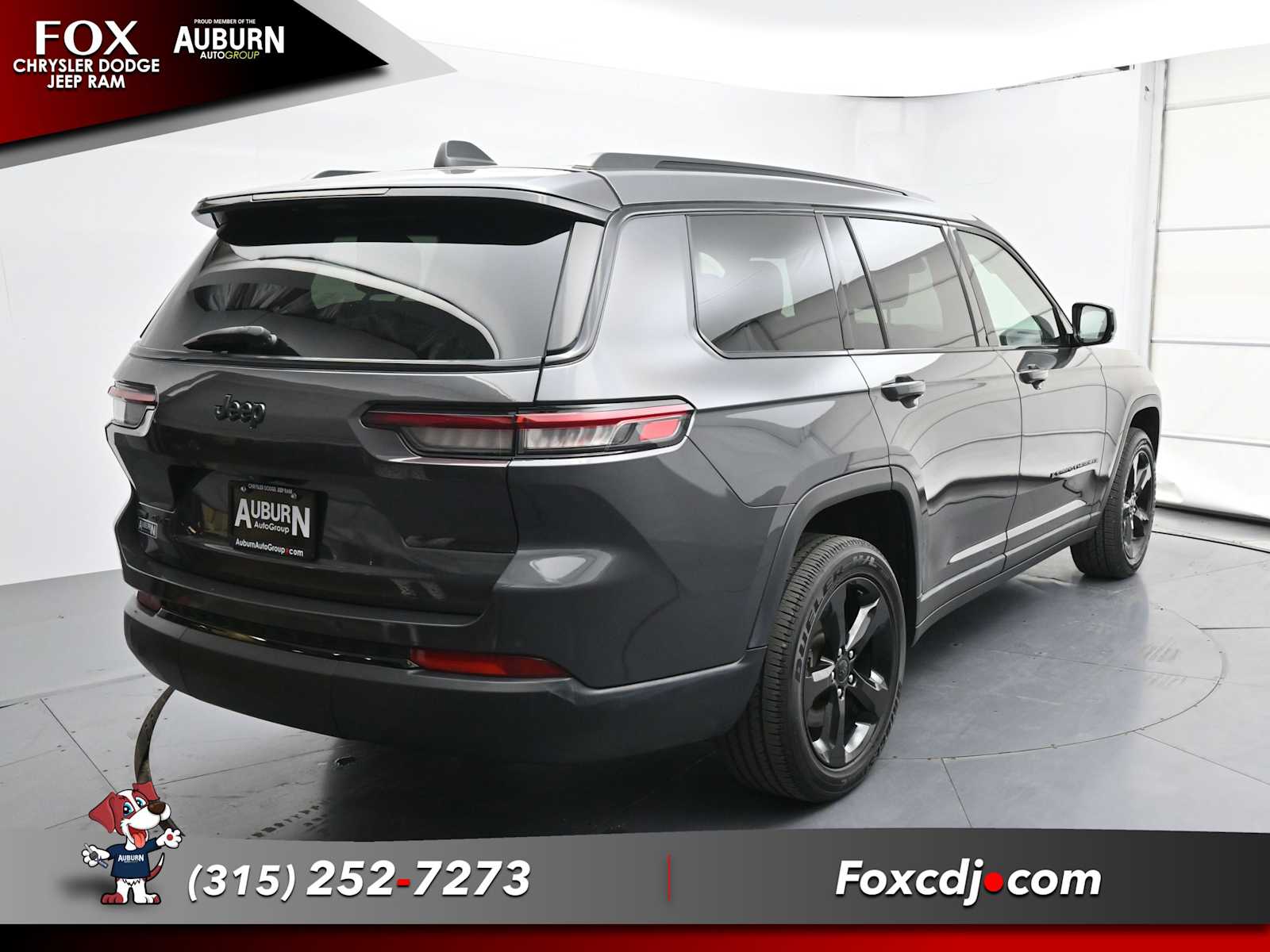 2021 Jeep Grand Cherokee Laredo photo 4