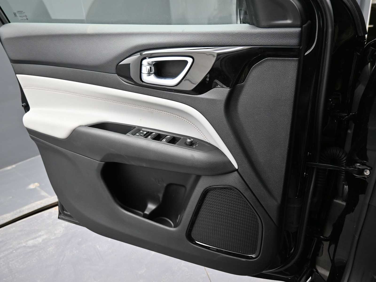2026 Jeep Compass Limited - Photo 11