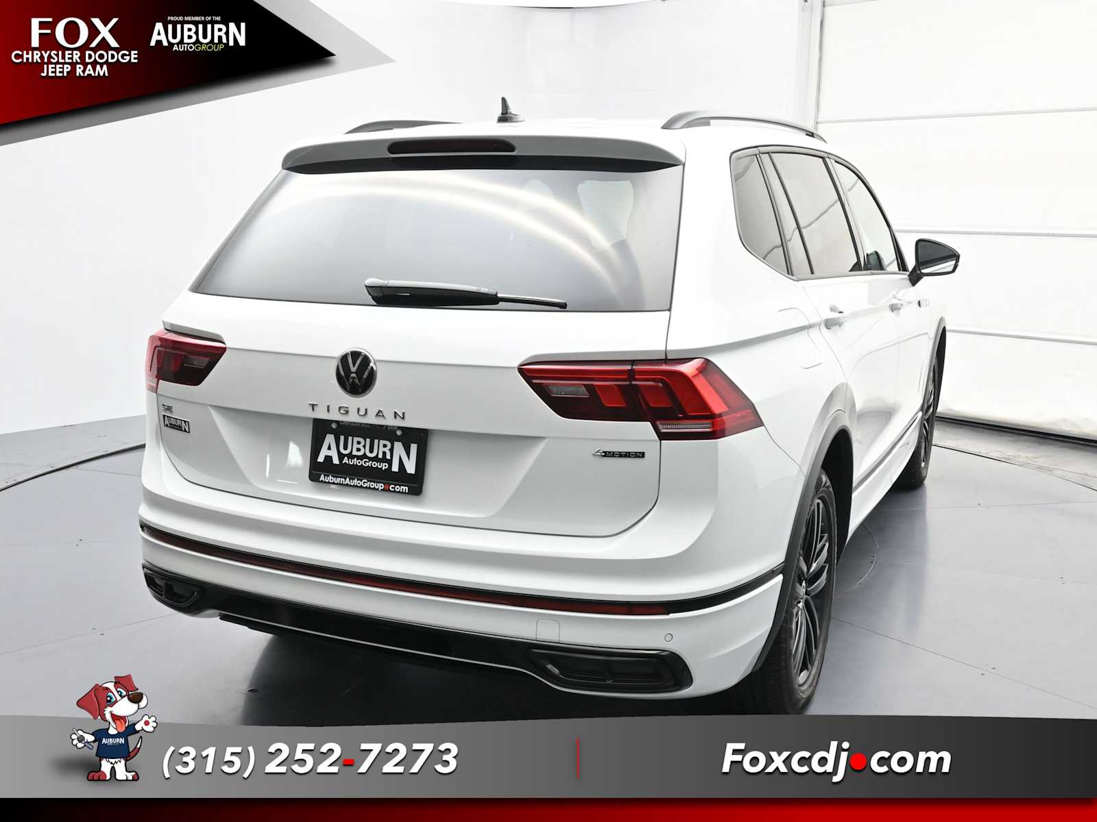 2022 Volkswagen Tiguan SE R-Line Black photo 3