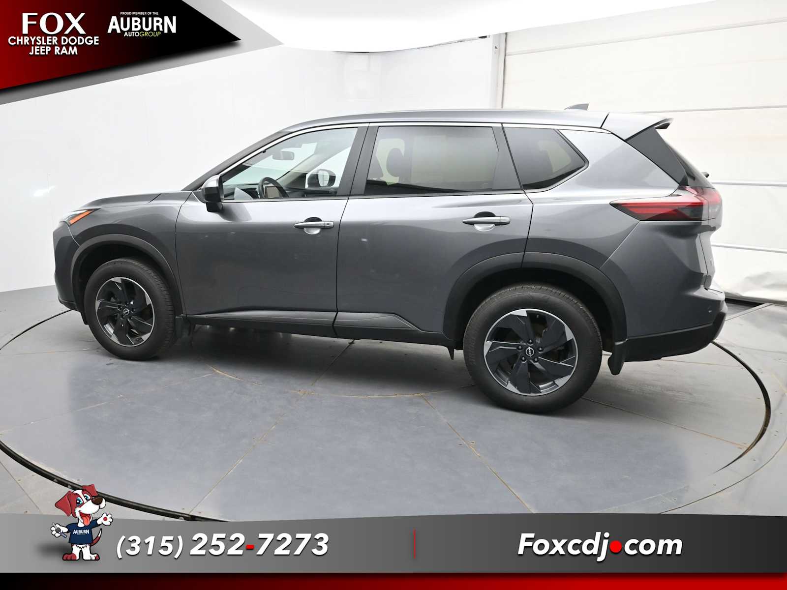 2025 Nissan Rogue SV - Photo 18