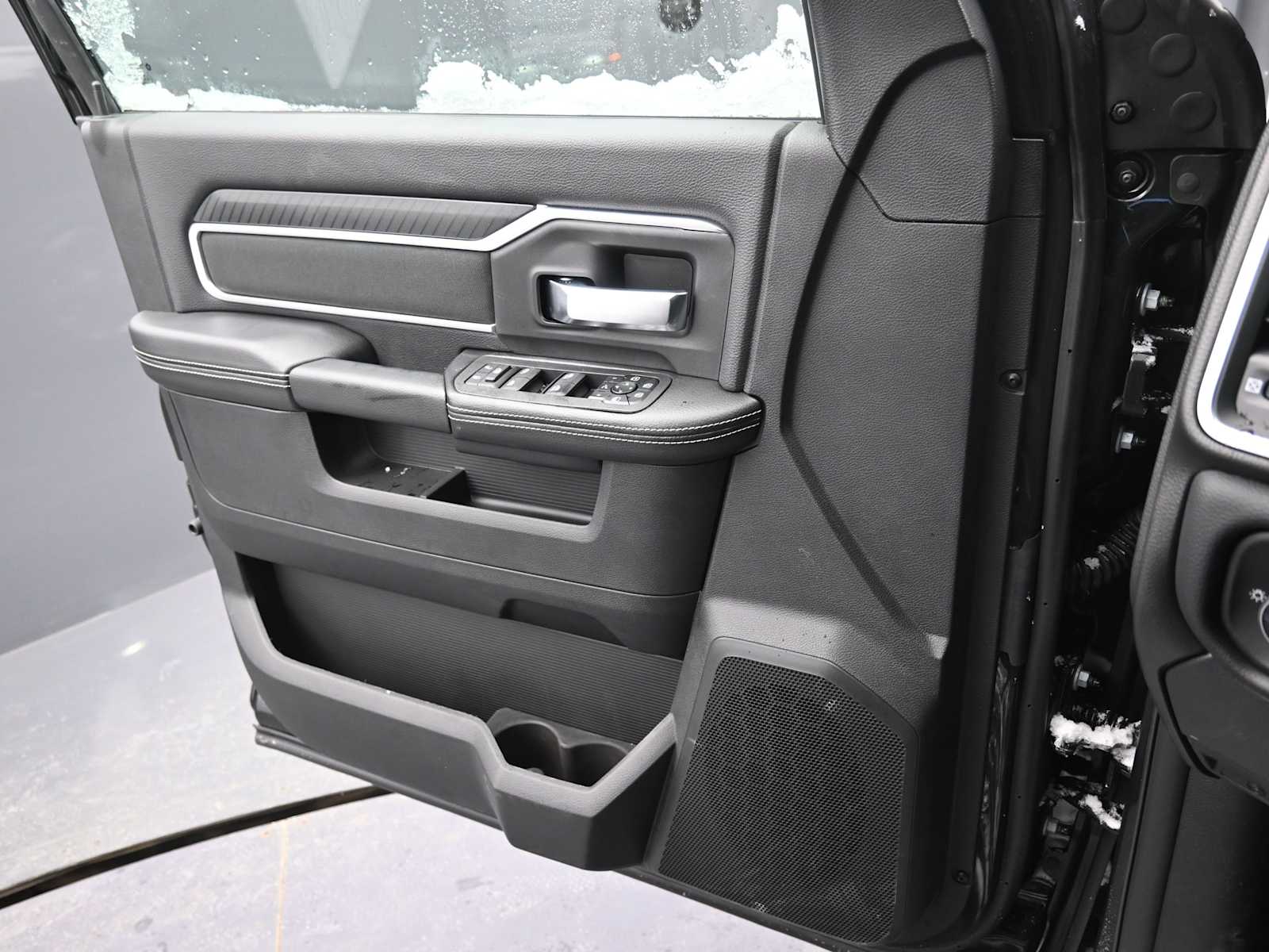 2026 RAM 2500 Big Horn - Photo 10