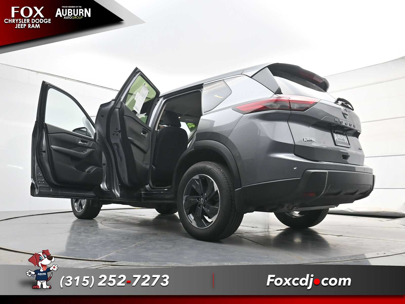 2025 Nissan Rogue SV - Photo 39