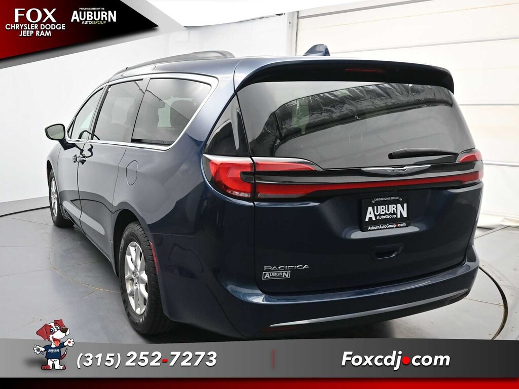 Used 2022 Chrysler Pacifica Touring L Van Passenger Van